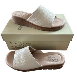 Kim Rogers Ivory Woven Slide Mules with Tan Sole size 8.5 medium sandals in box